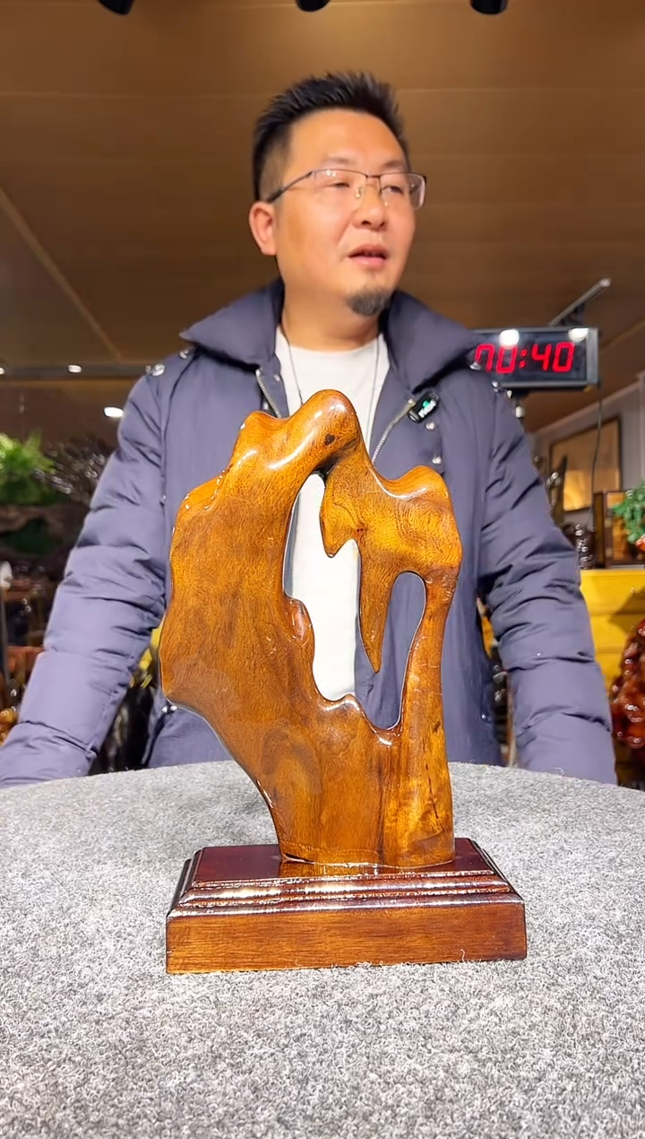 金丝楠木雕款?***?金丝楠木摆件