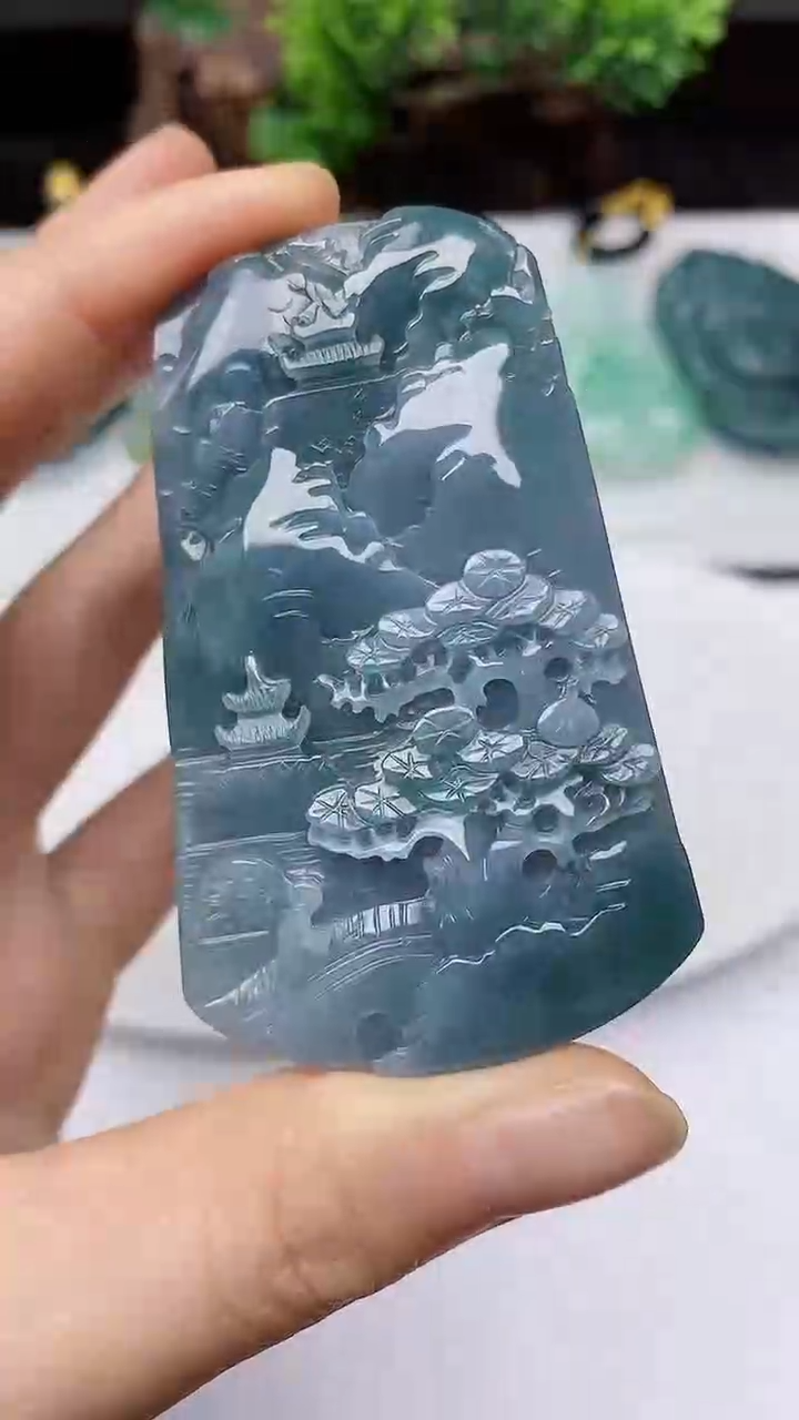 【闪购商品】翡翠颈饰未镶嵌