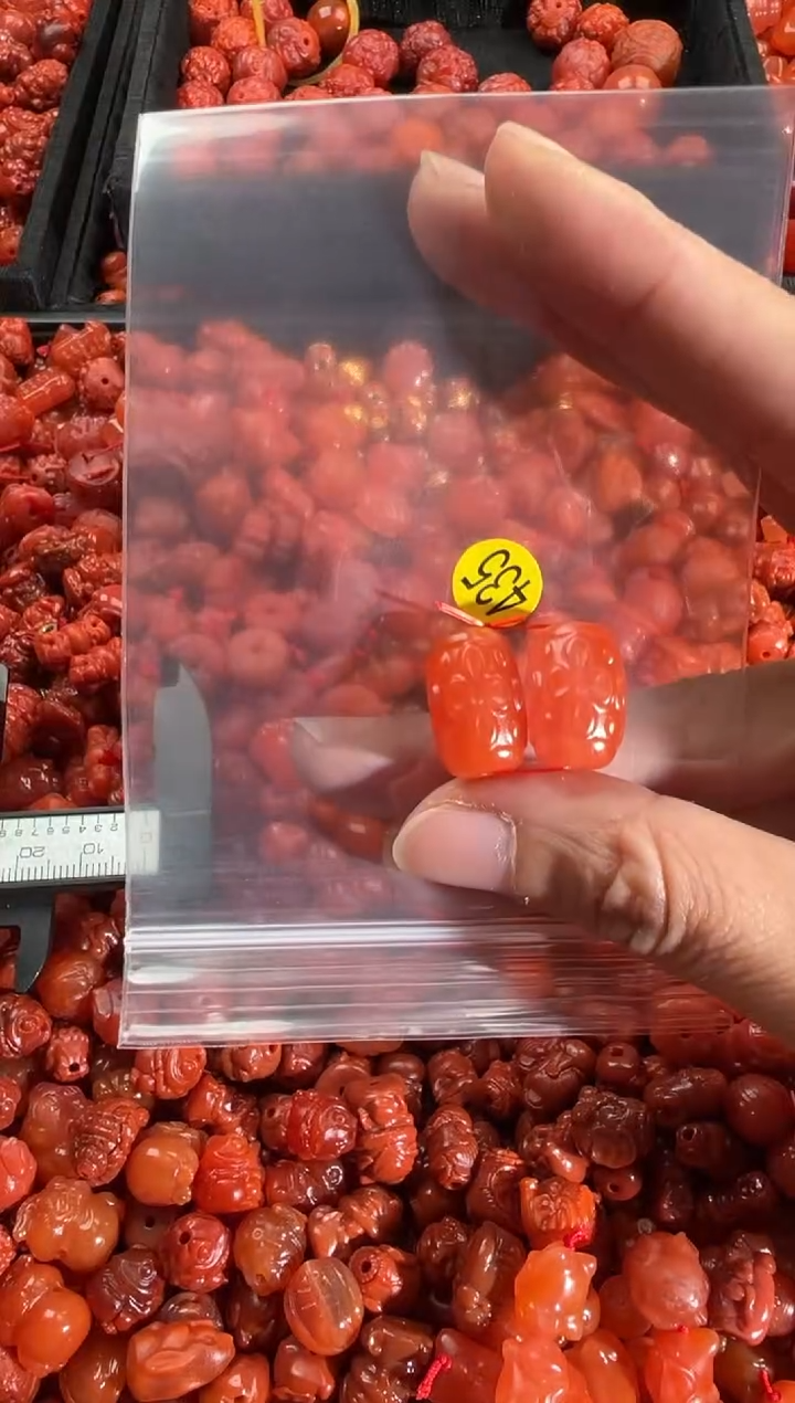 【闪购商品】南红玛瑙颈饰未镶嵌1