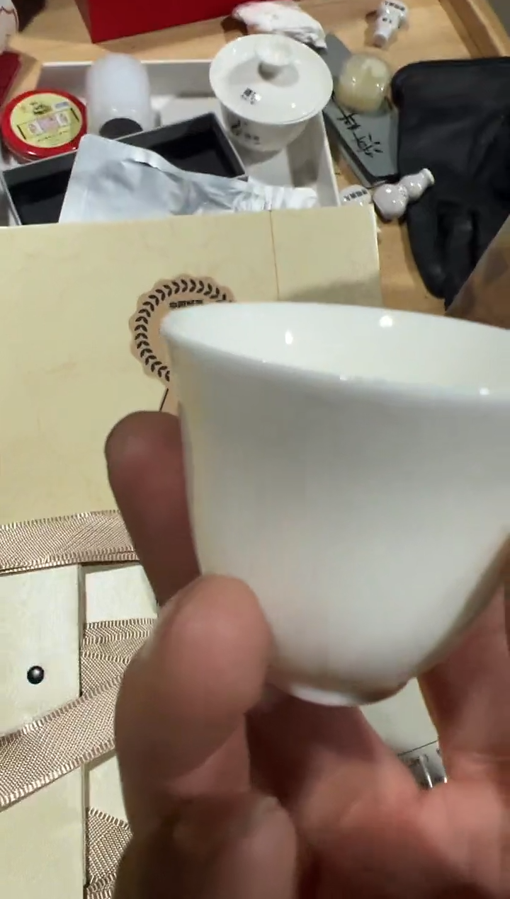 【闪购商品】银奖一盒+6个杯子······