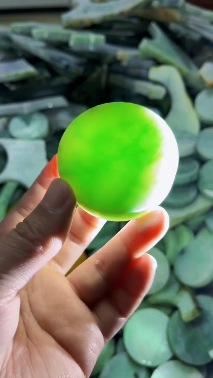 【闪购商品】翡翠挂件未镶嵌A货康壹005