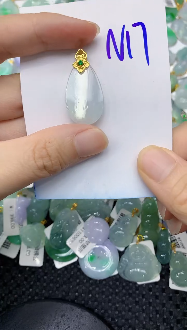 翡翠未镶嵌颈饰1111111111