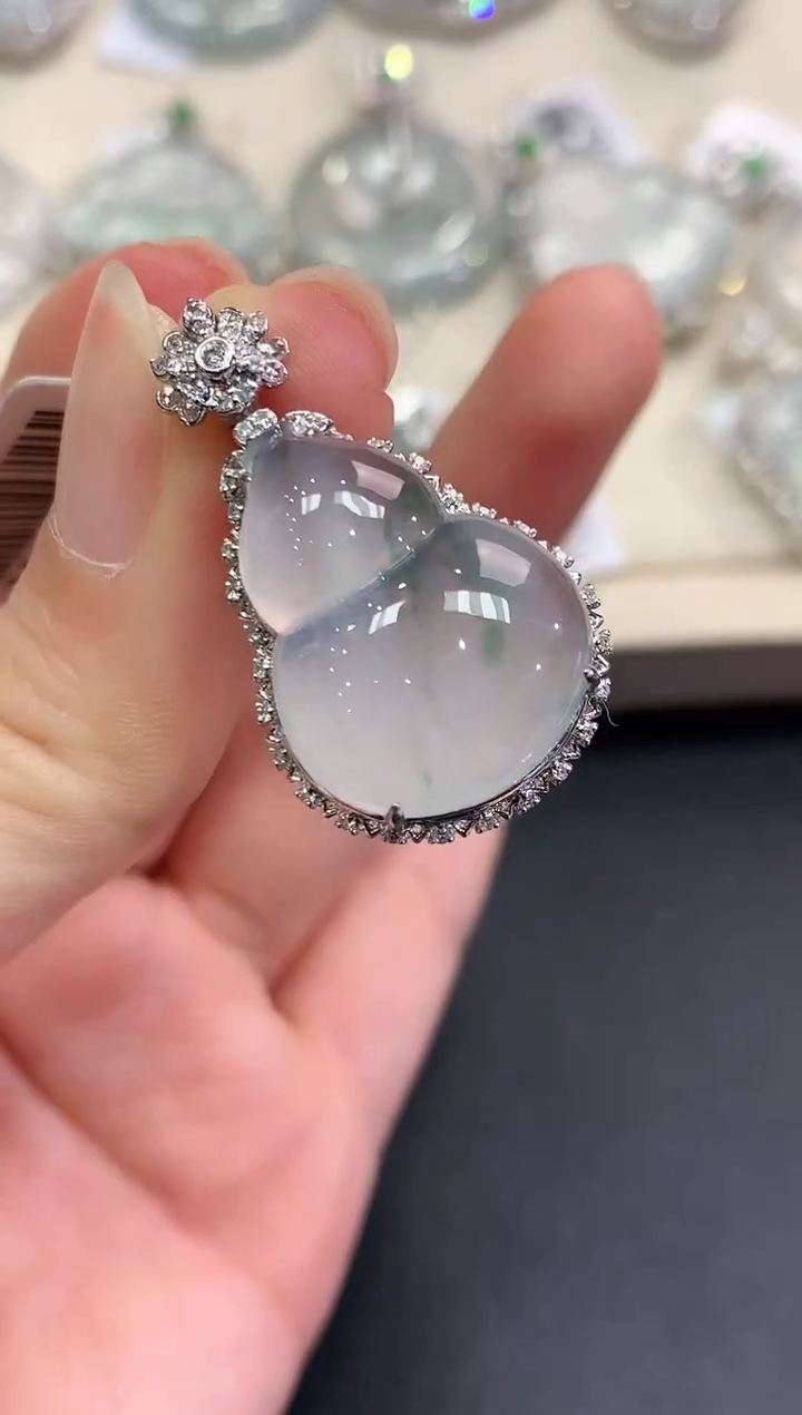 【闪购商品】翡翠颈饰18K金镶嵌C105   