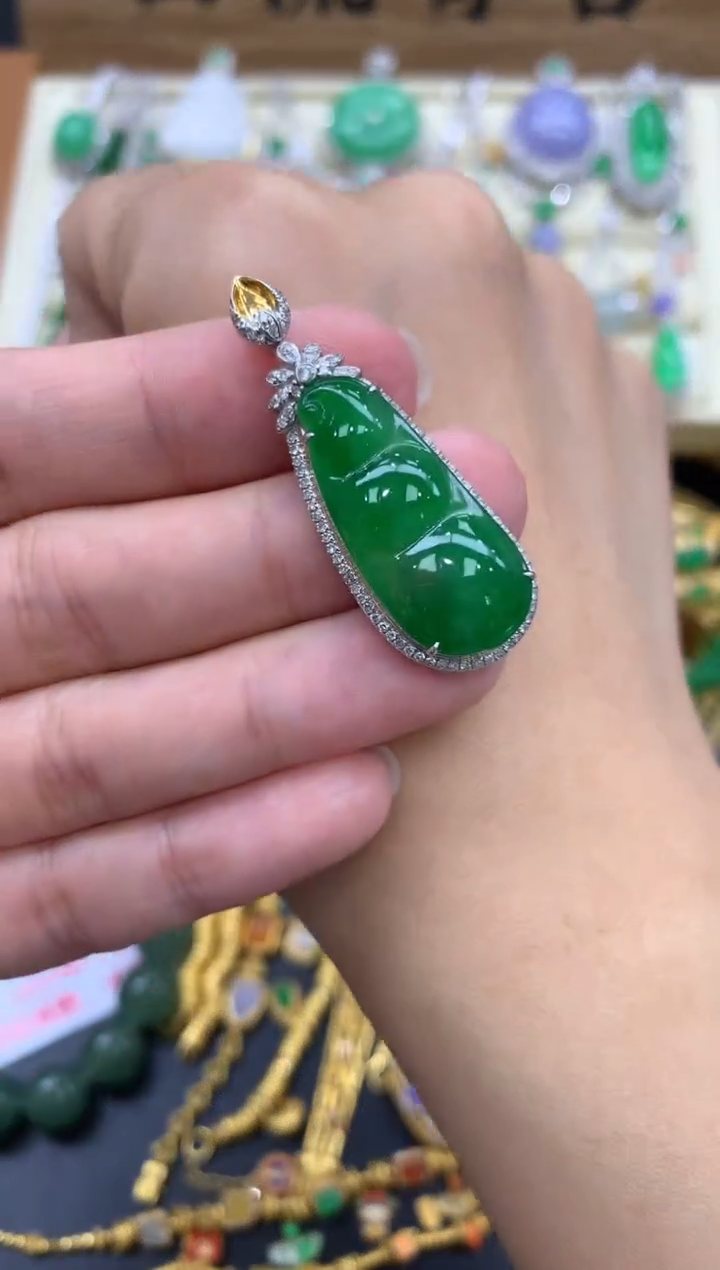 翡翠18K金镶嵌颈饰466-中国好珍宝