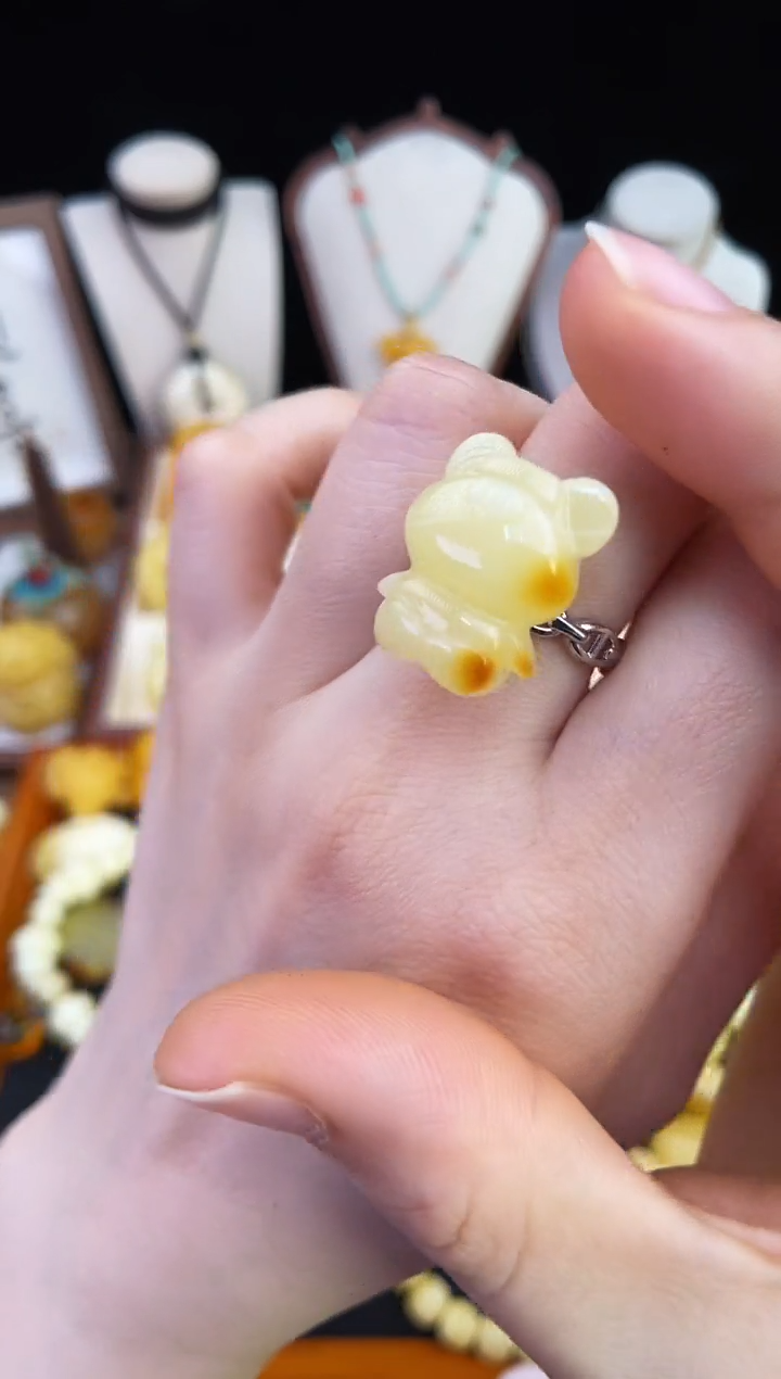 琥珀未镶嵌珠宝奇石柒月