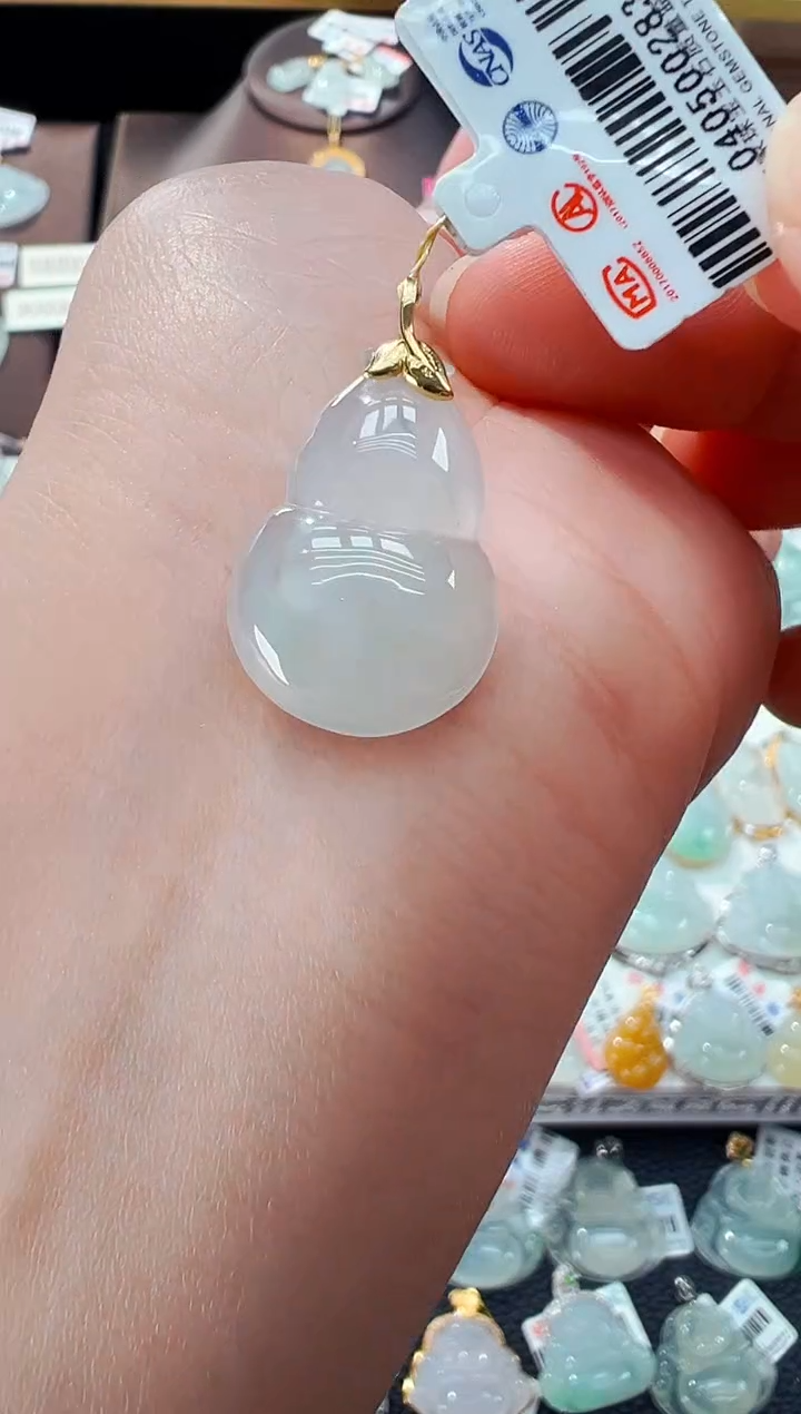 【闪购商品】翡翠吊坠(不含链)18K金镶嵌葫芦吊坠283