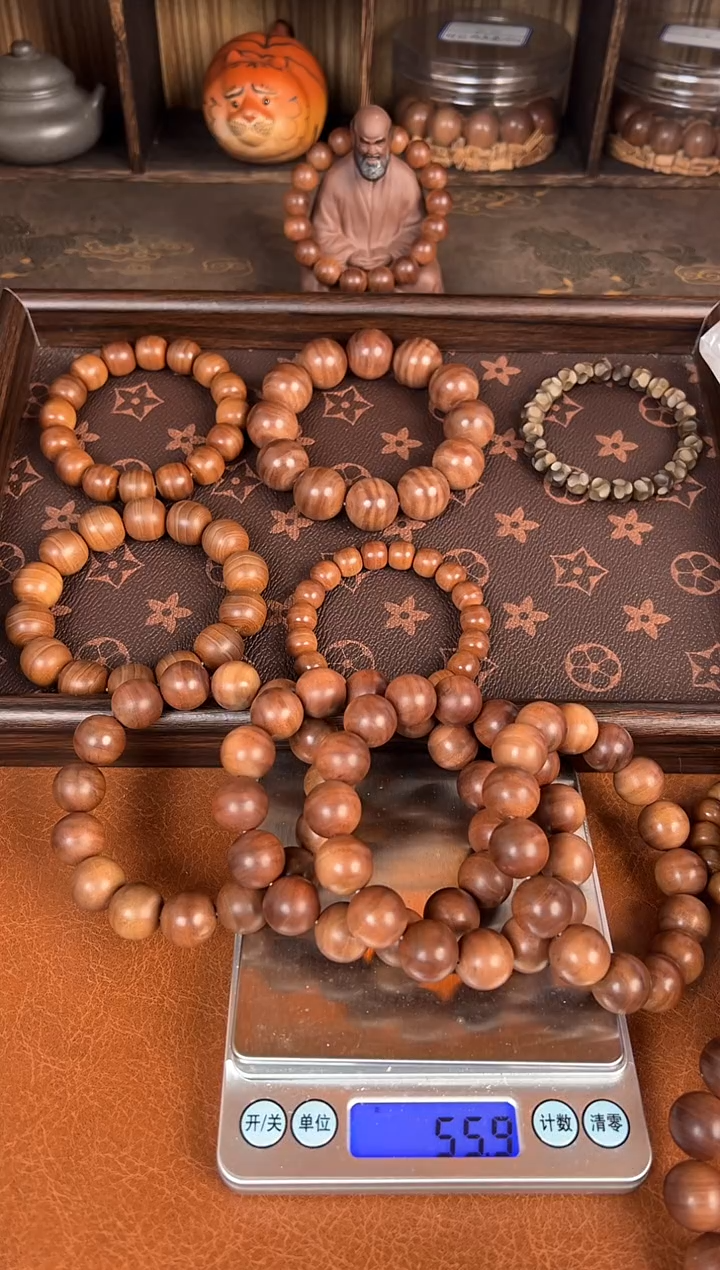 檀香木木头款迈索尔正区老山檀横纹黑肉1.5乱纹