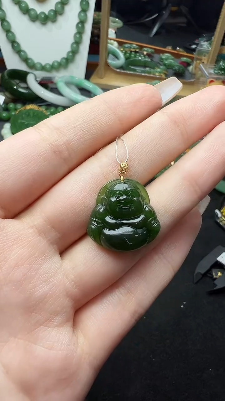 【闪购商品】和田玉吊坠(赠链)18K金镶嵌70