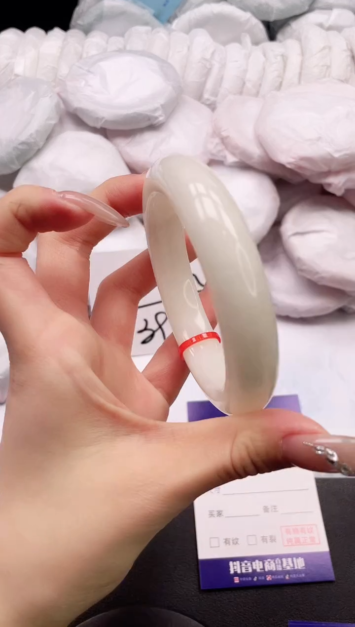 【闪购商品】和田玉未镶嵌手镯14K253-60