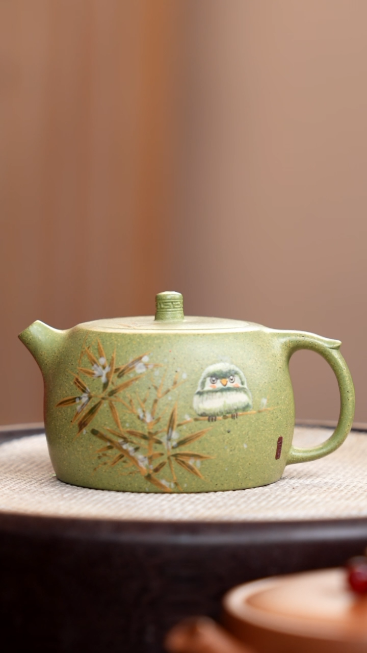 【闪购商品】紫砂茶壶豆青砂井栏泥绘雪竹鸟