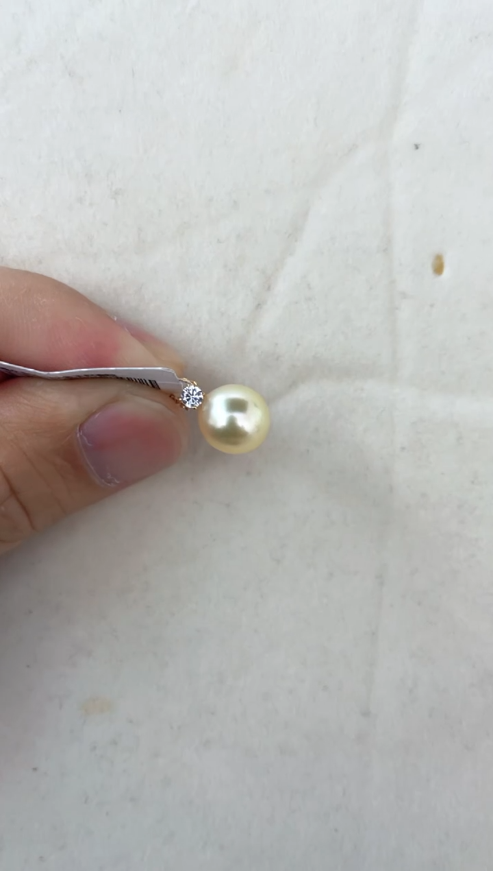 【闪购商品】海水珍珠颈饰18K金镶嵌吊坠