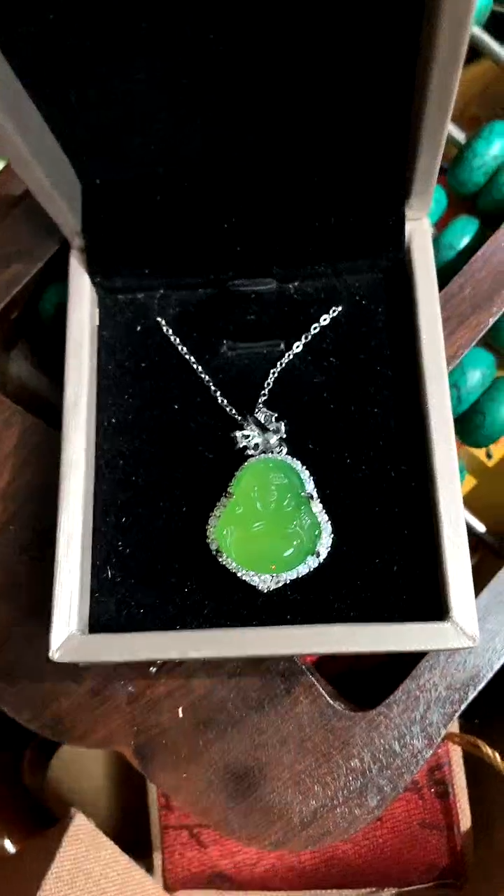 【闪购商品】翡翠吊坠(赠链)未镶嵌德诚精品专属摆件
