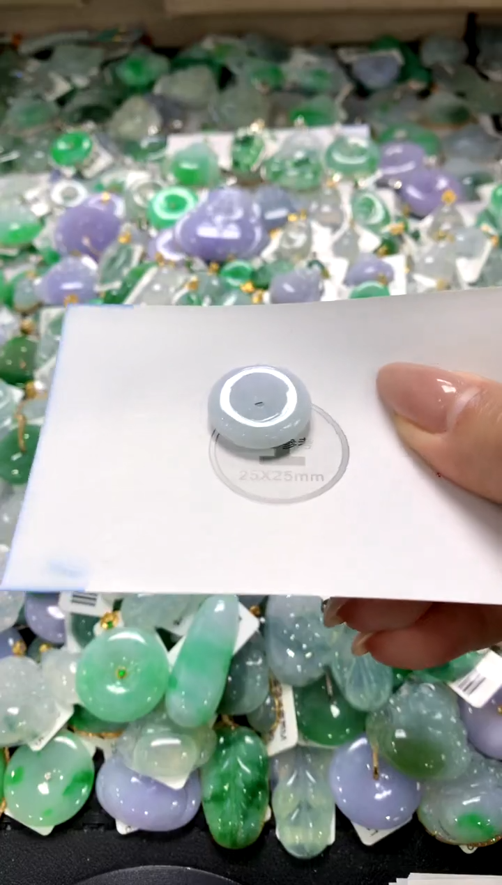 颈饰未镶嵌翡翠1111111111111111