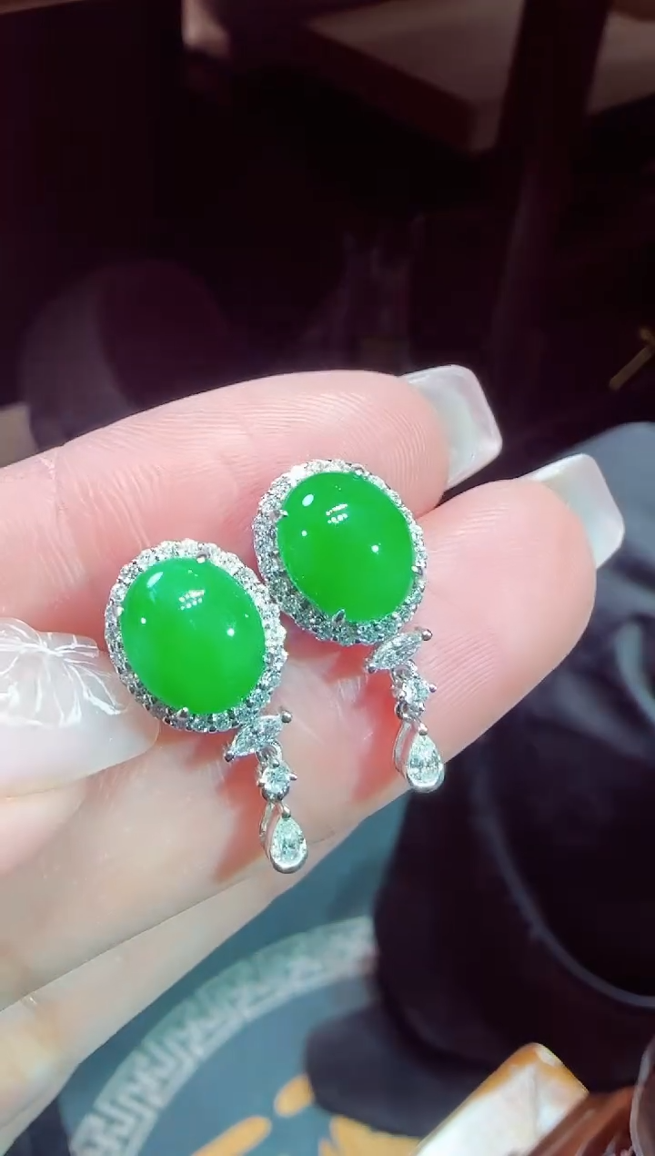 【闪购商品】翡翠耳钉18K金镶嵌耳钉