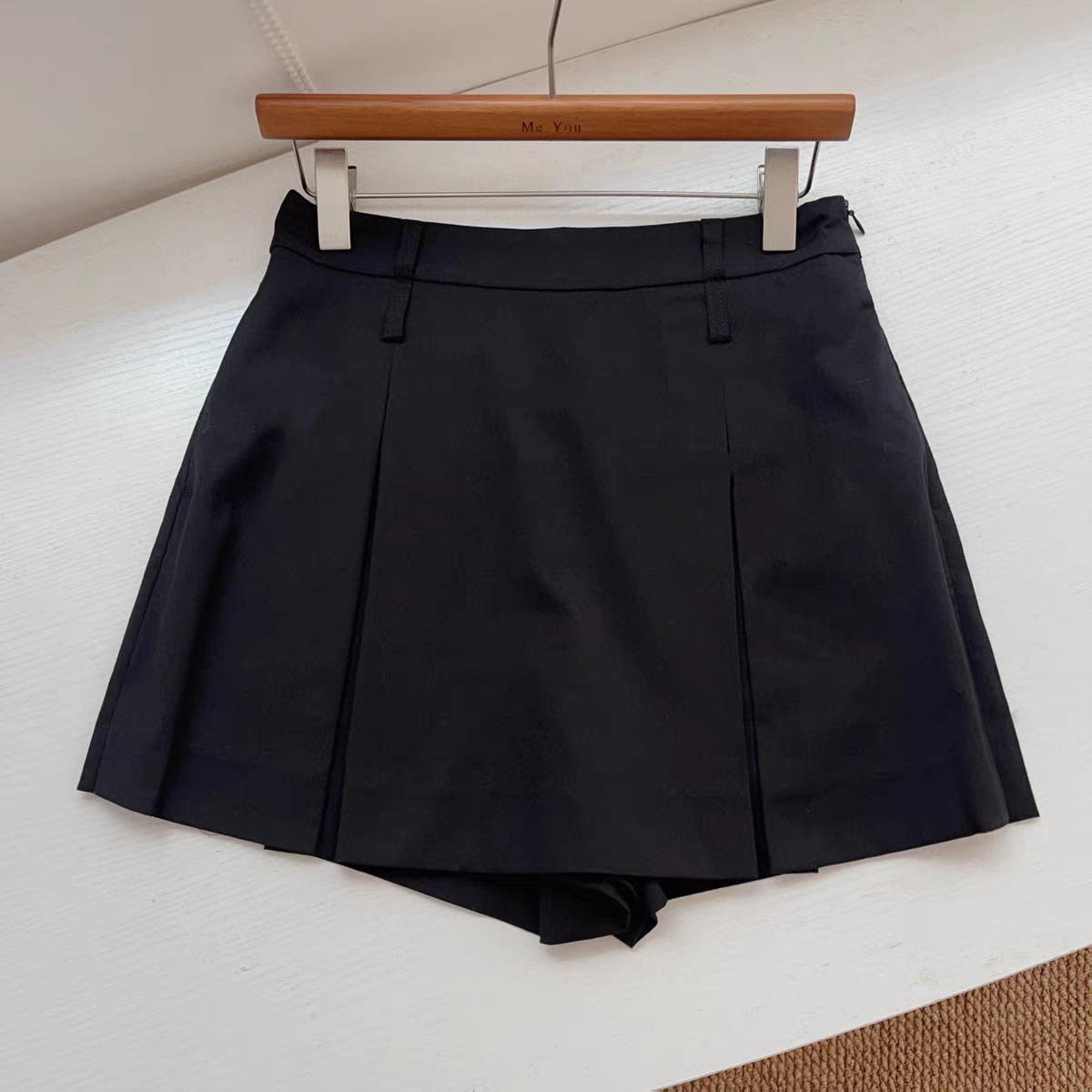 ML黑色双褶裙夏季新款高腰洋气百搭