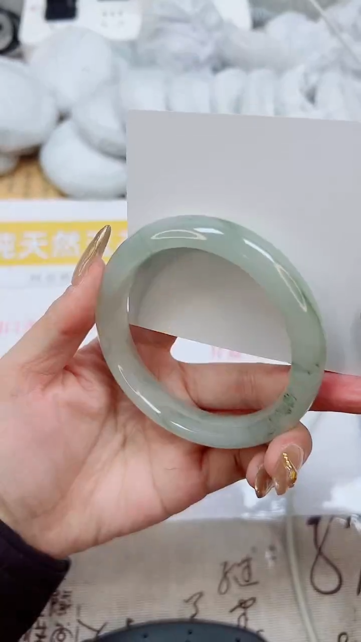 【闪购商品】石英质玉手镯未镶嵌K276-60