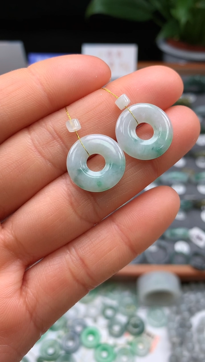 【闪购商品】翡翠戒指未镶嵌甜甜圈一对