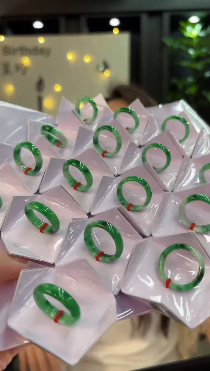 未镶嵌戒圈翡翠缅甸A货/多样性发货/一件