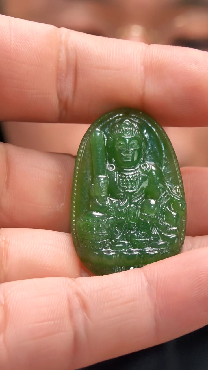 颈饰未镶嵌和田玉（兔）碧玉文殊吊坠ZD编绳