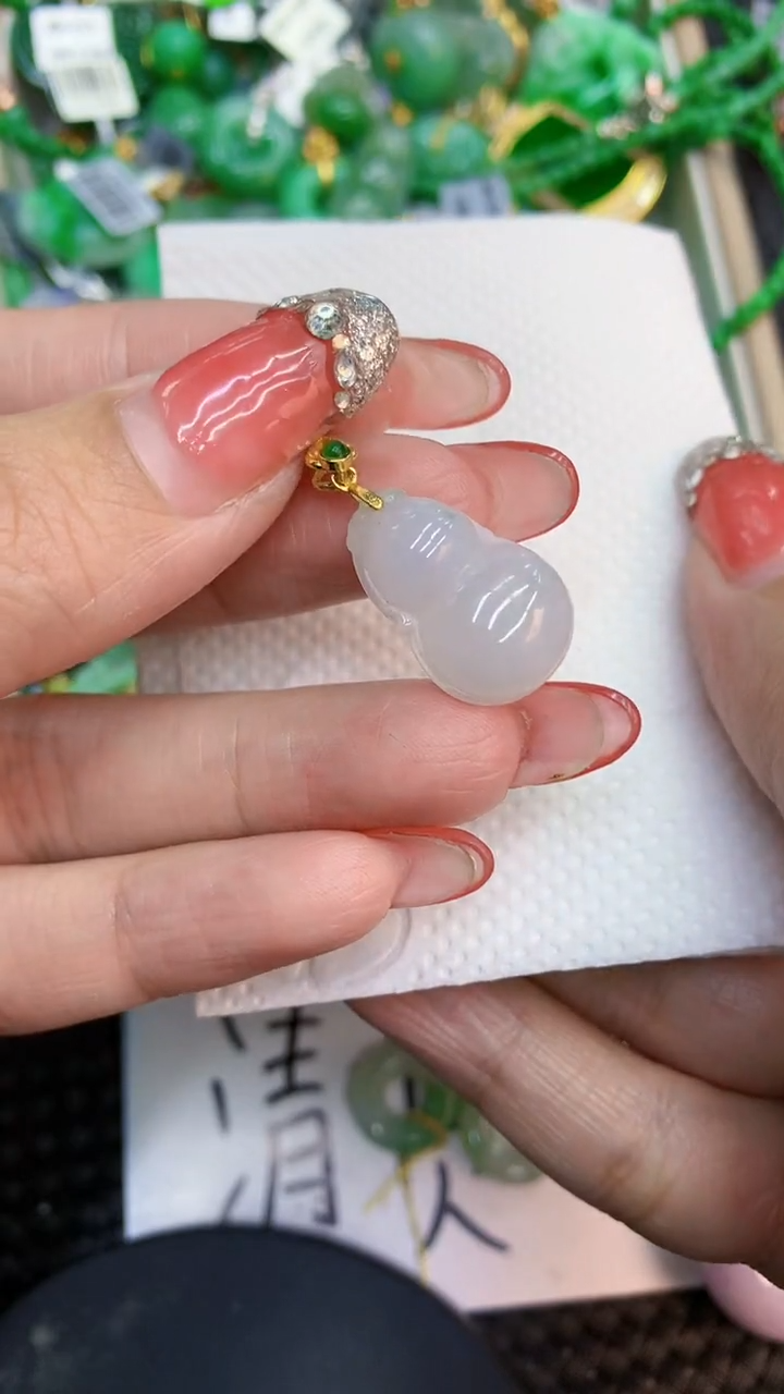 颈饰未镶嵌翡翠1