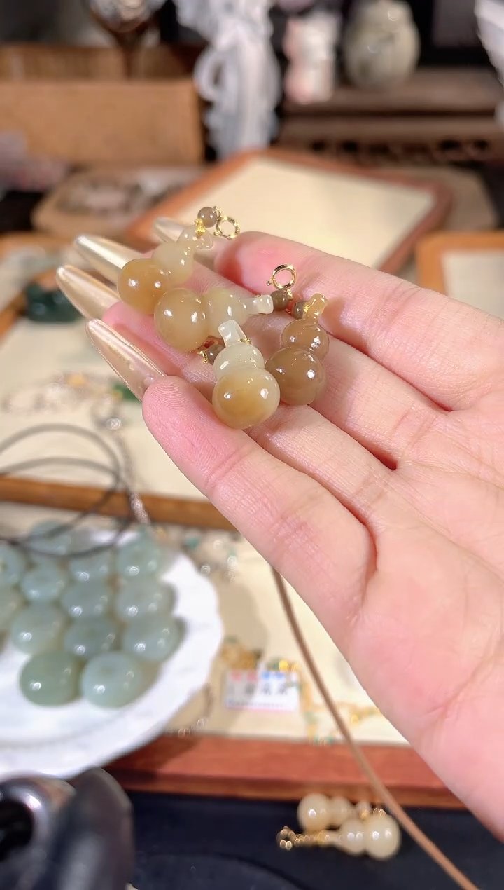 吊坠(不含链)银S925镶嵌和田玉多样性发其一