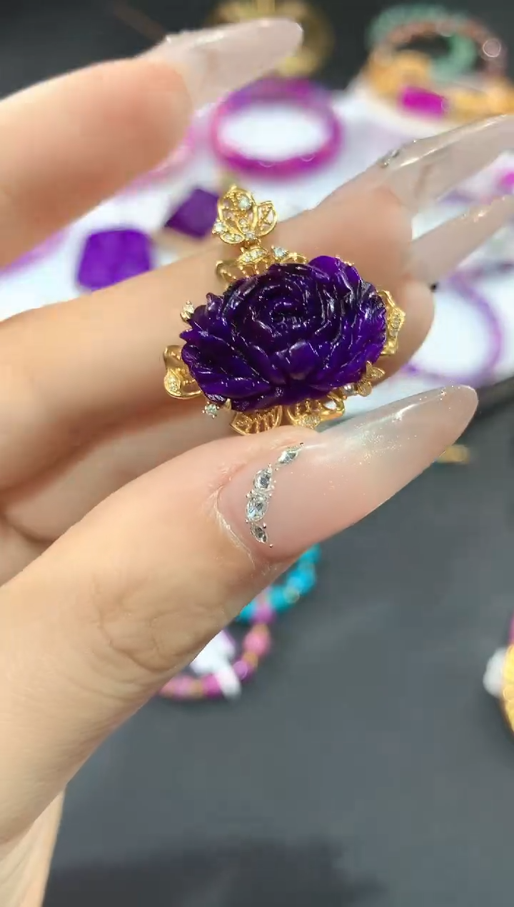 苏纪石（舒俱来）18K金镶嵌.吊坠