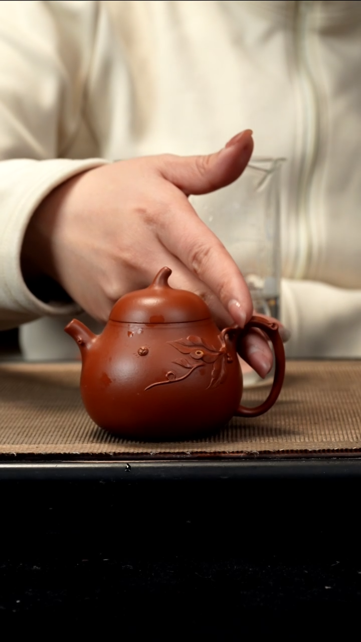 紫砂茶盏朱泥贴叶茄瓜150CC