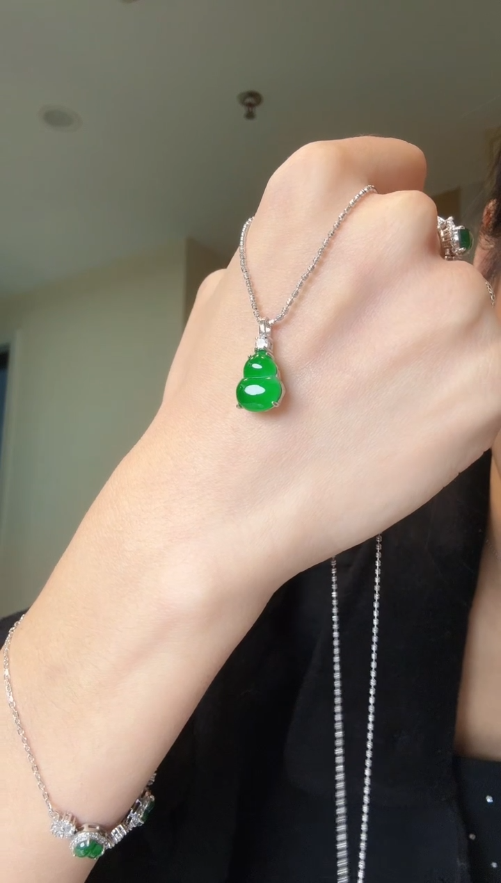 【闪购商品】翡翠吊坠(不含链)银S925镶嵌天然翡翠吊坠1