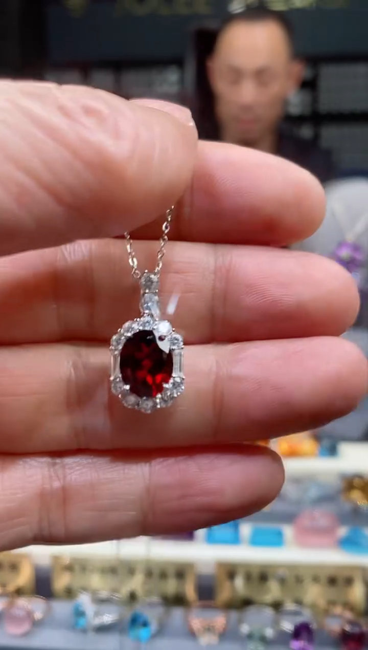 【闪购商品】石榴石吊坠银S925镶嵌石榴石吊坠