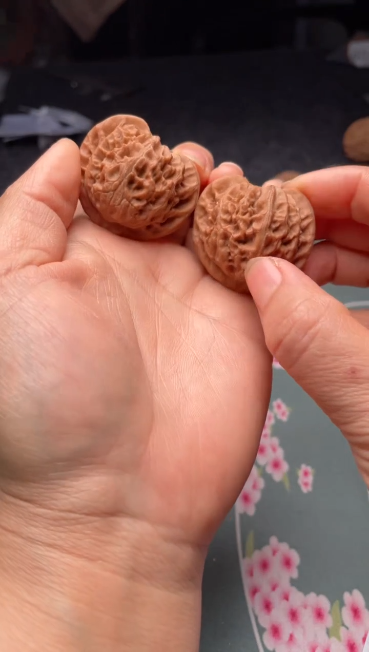 把件文玩核桃w219   宫灯 39尺