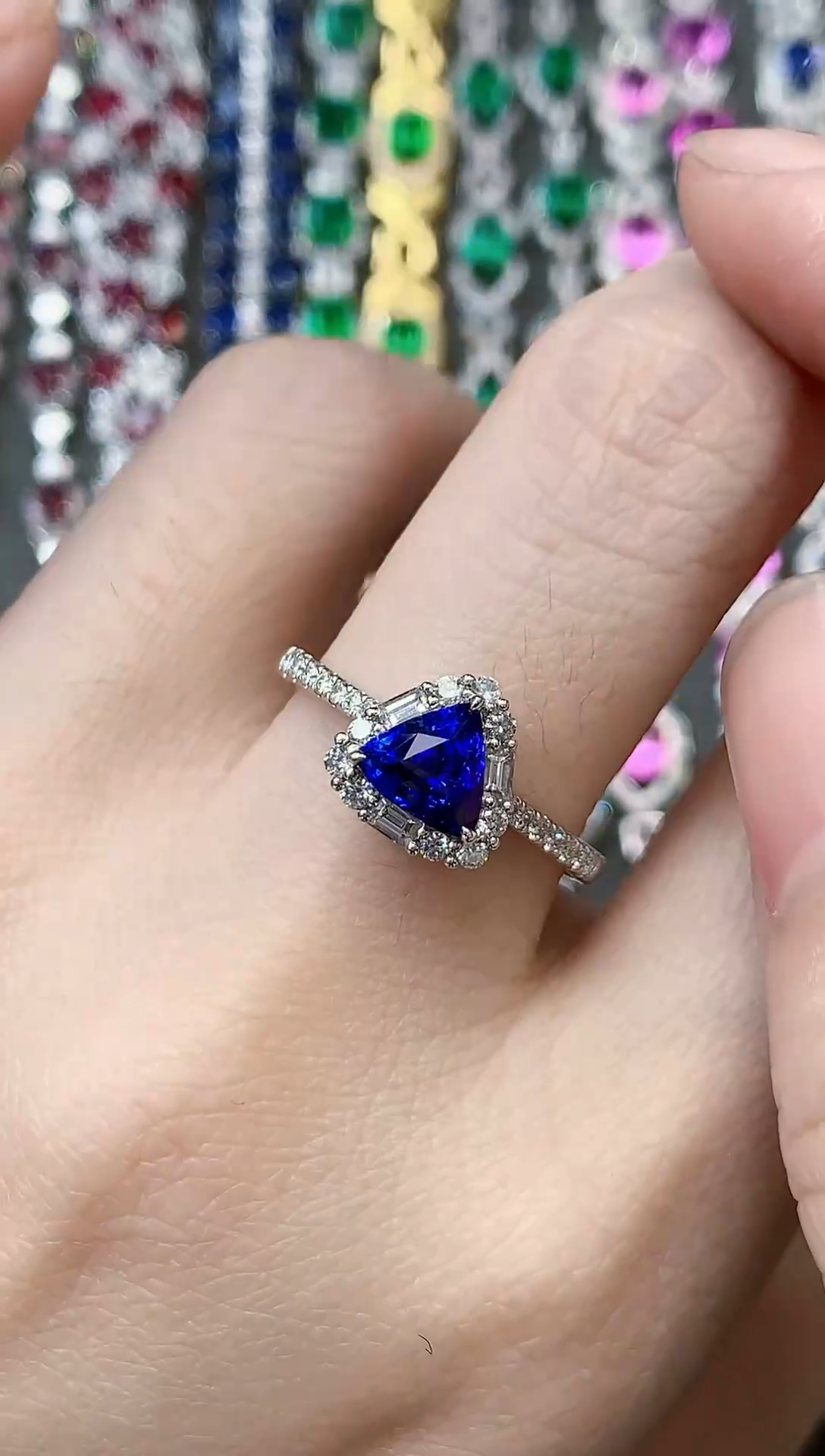 【闪购商品】蓝宝石戒指18K金镶嵌1