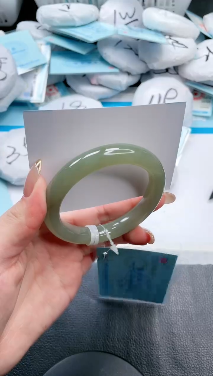 【闪购商品】和田玉手镯未镶嵌20V124-57