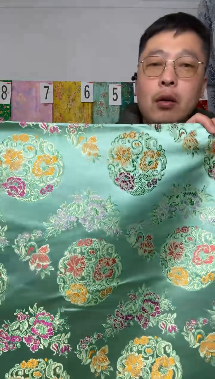 混纺满18元包邮.两单连裁.宽.长70.50