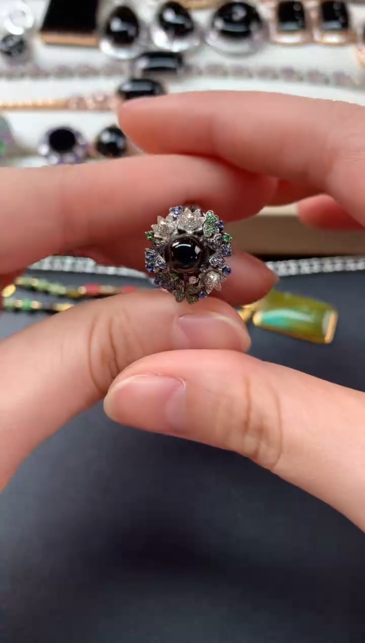 【闪购商品】翡翠戒指18K金镶嵌D832|6980