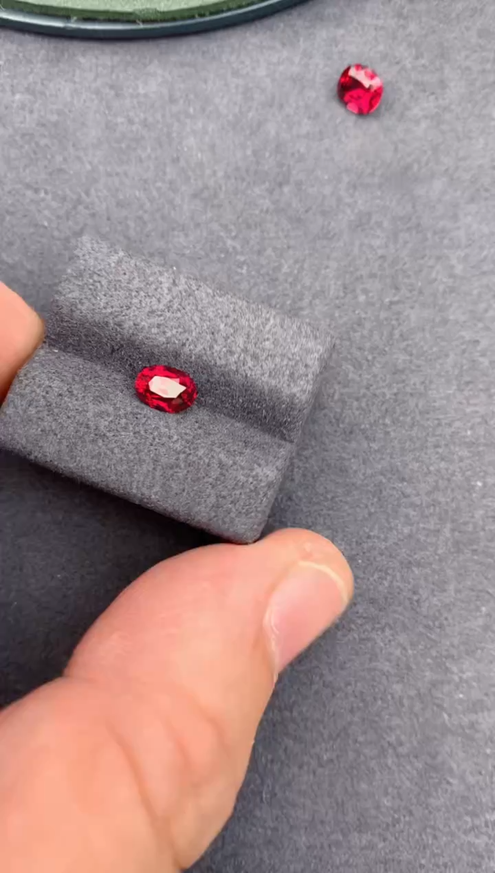 【闪购商品】红宝石裸石未镶嵌1ct 无烧鸽血红红宝石