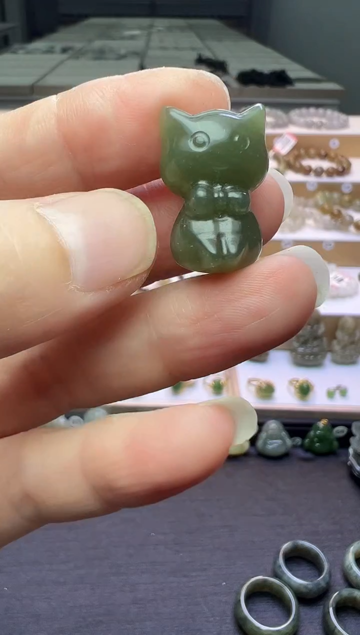 颈饰未镶嵌和田玉116号链接