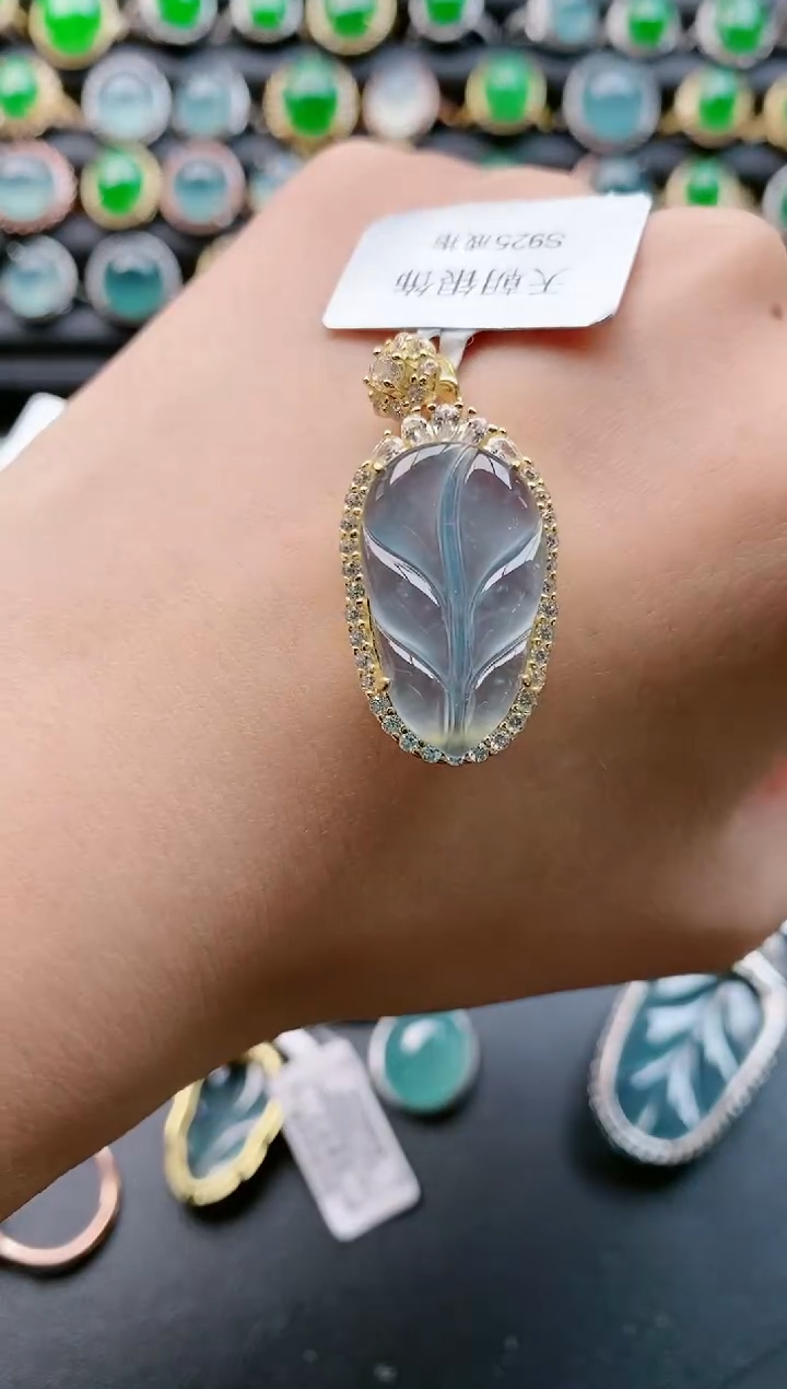 【闪购商品】翡翠戒指银S925镶嵌111111