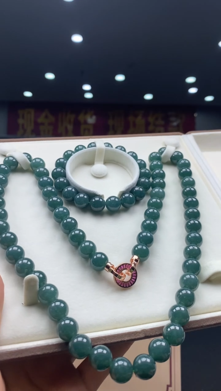 【闪购商品】定制翡翠未镶嵌********q50 一套