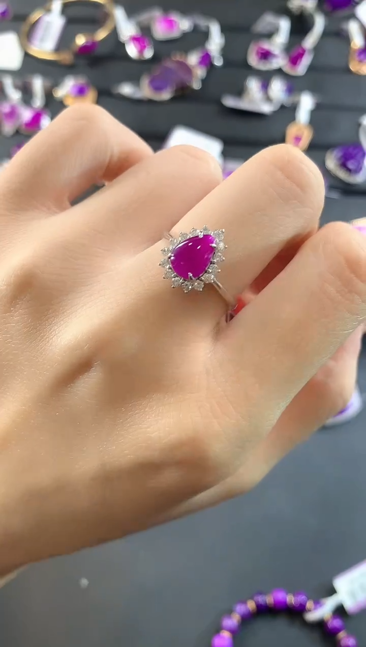 【闪购商品】苏纪石（舒俱来）.18K金镶嵌舒俱来戒指