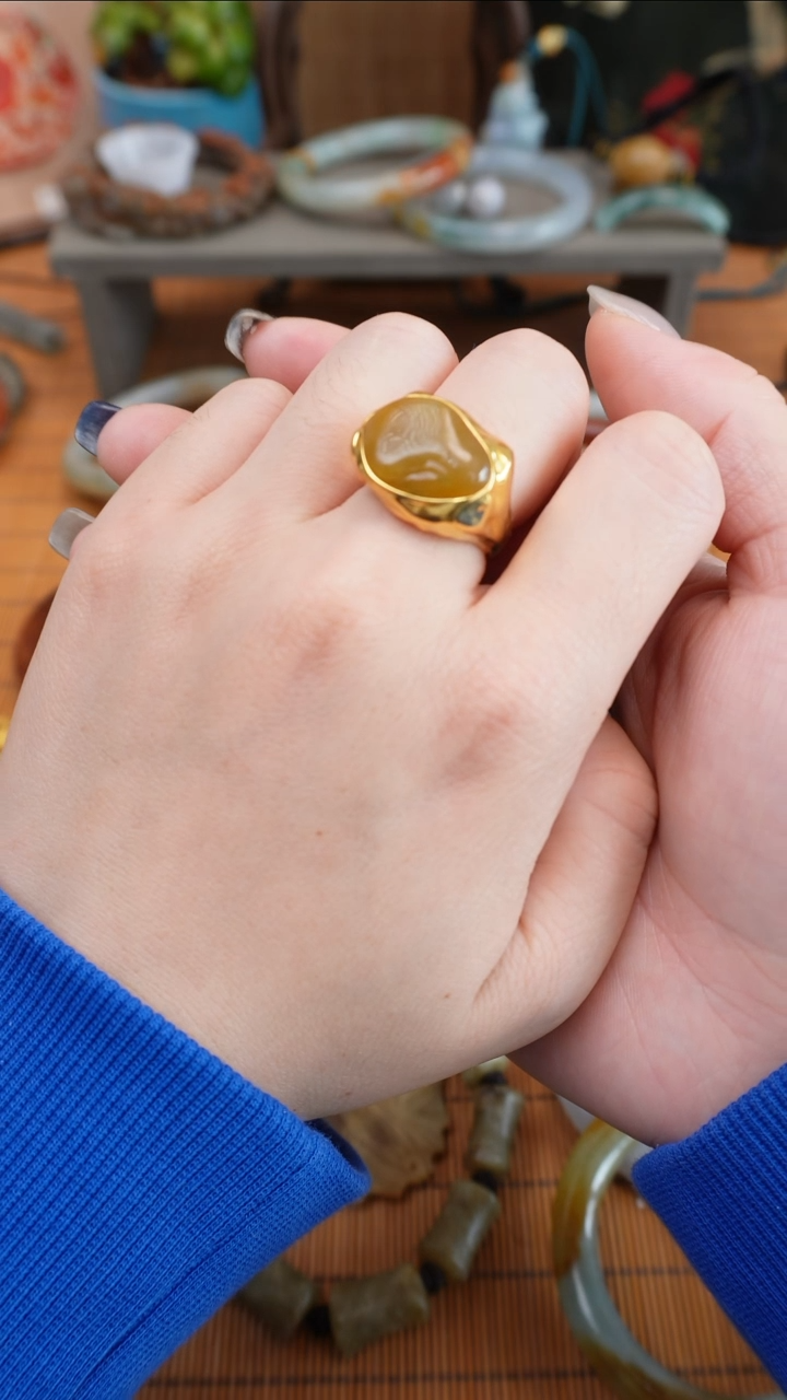 【闪购商品】翡翠戒指银S925镶嵌黄翡随形戒指