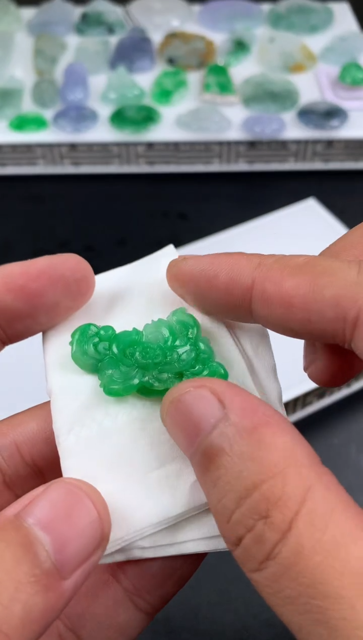【闪购商品】定制翡翠未镶嵌翡翠