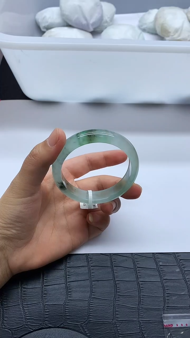 24直播间所见即所得一物一拍53-54