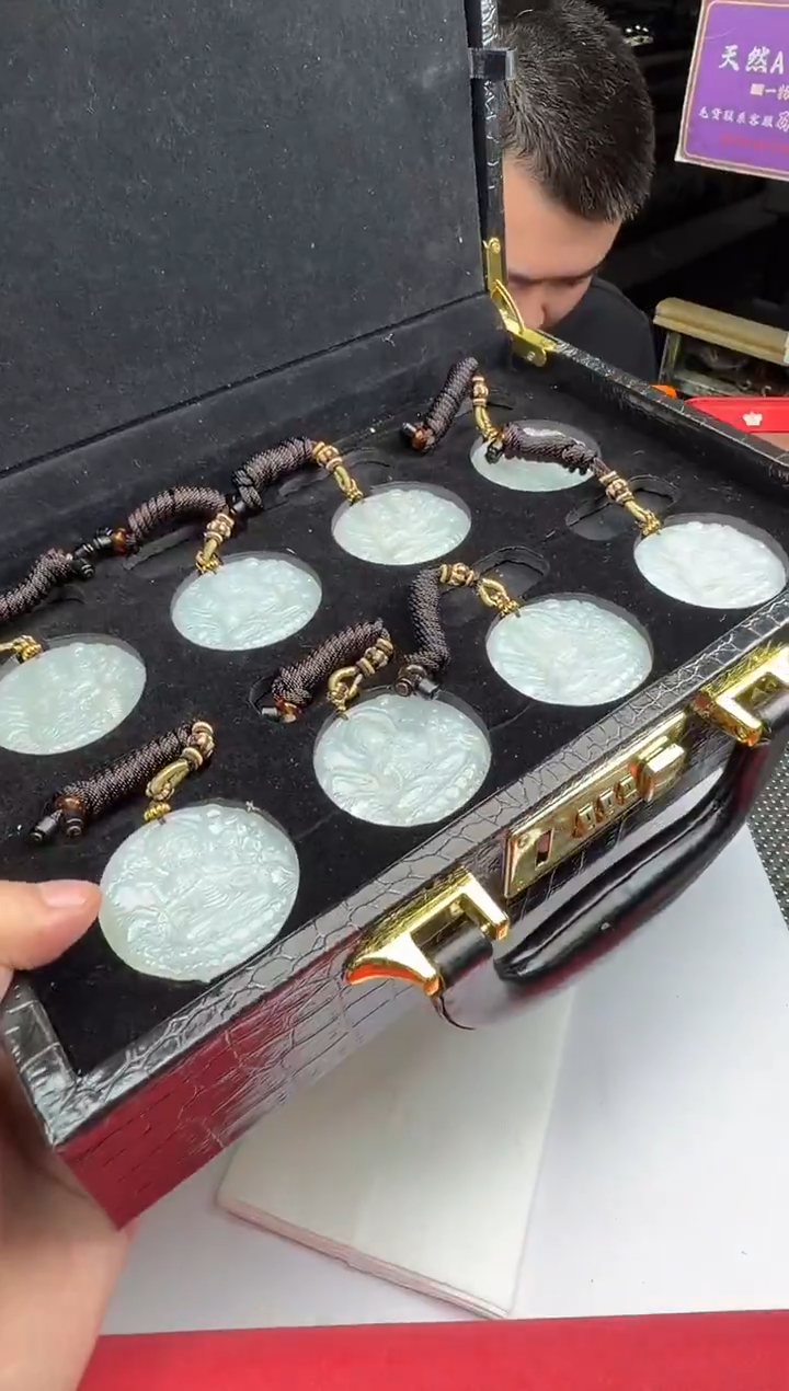 未镶嵌定制翡翠二**果--018777