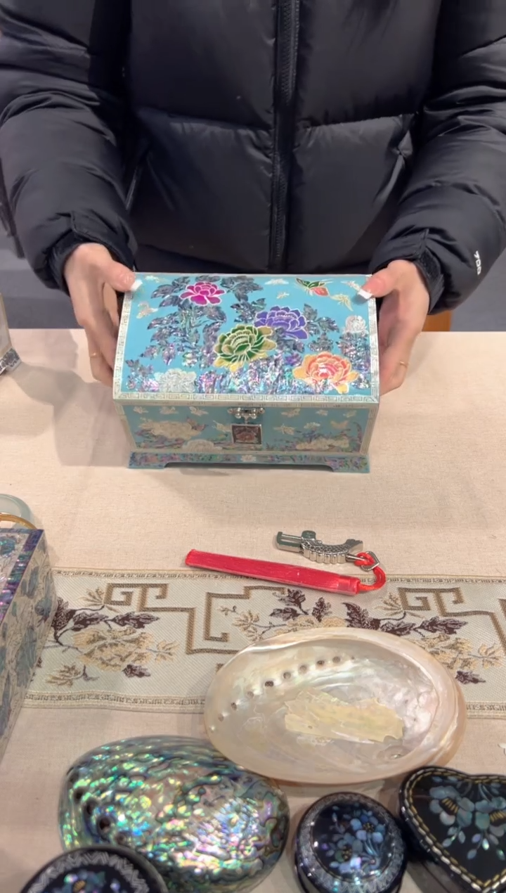 【闪购商品】按扣满贝底·弘贝雅螺钿漆器文化馆