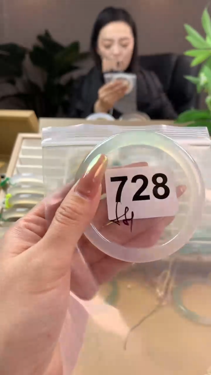 【闪购商品】玛瑙/玉髓手镯未镶嵌728