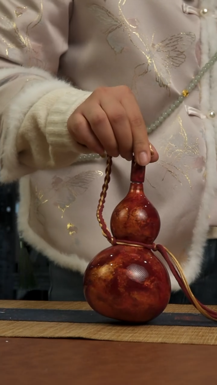 899号 天然热水酒葫芦 一物一拍（有瑕介意勿拍）