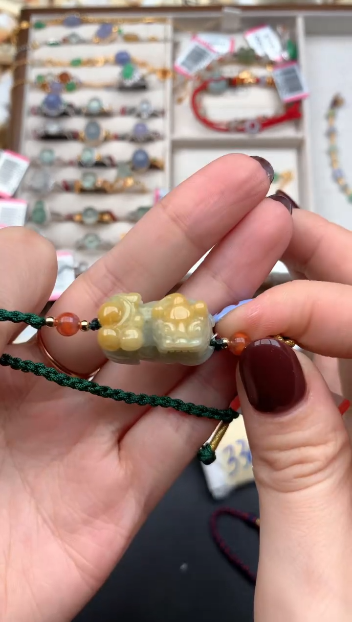 未镶嵌挂件翡翠1