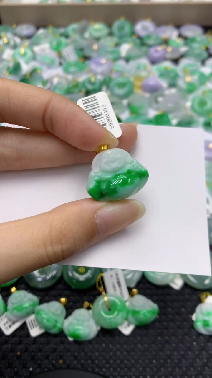 翡翠18K金镶嵌颈饰天然缅甸翡翠A货