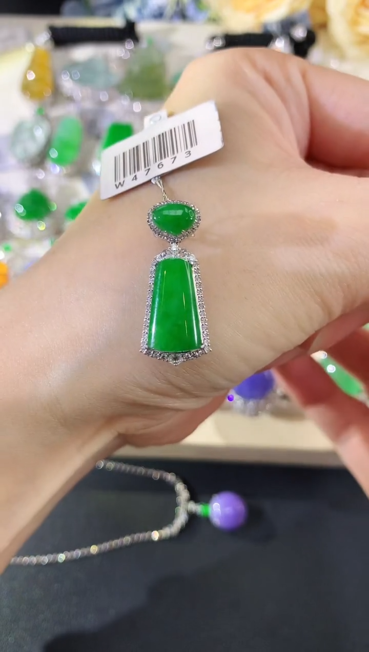 吊坠(不含链)18K金镶嵌翡翠143|17800