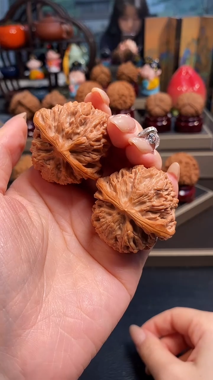 【闪购商品】文玩核桃把件H363苹果园41